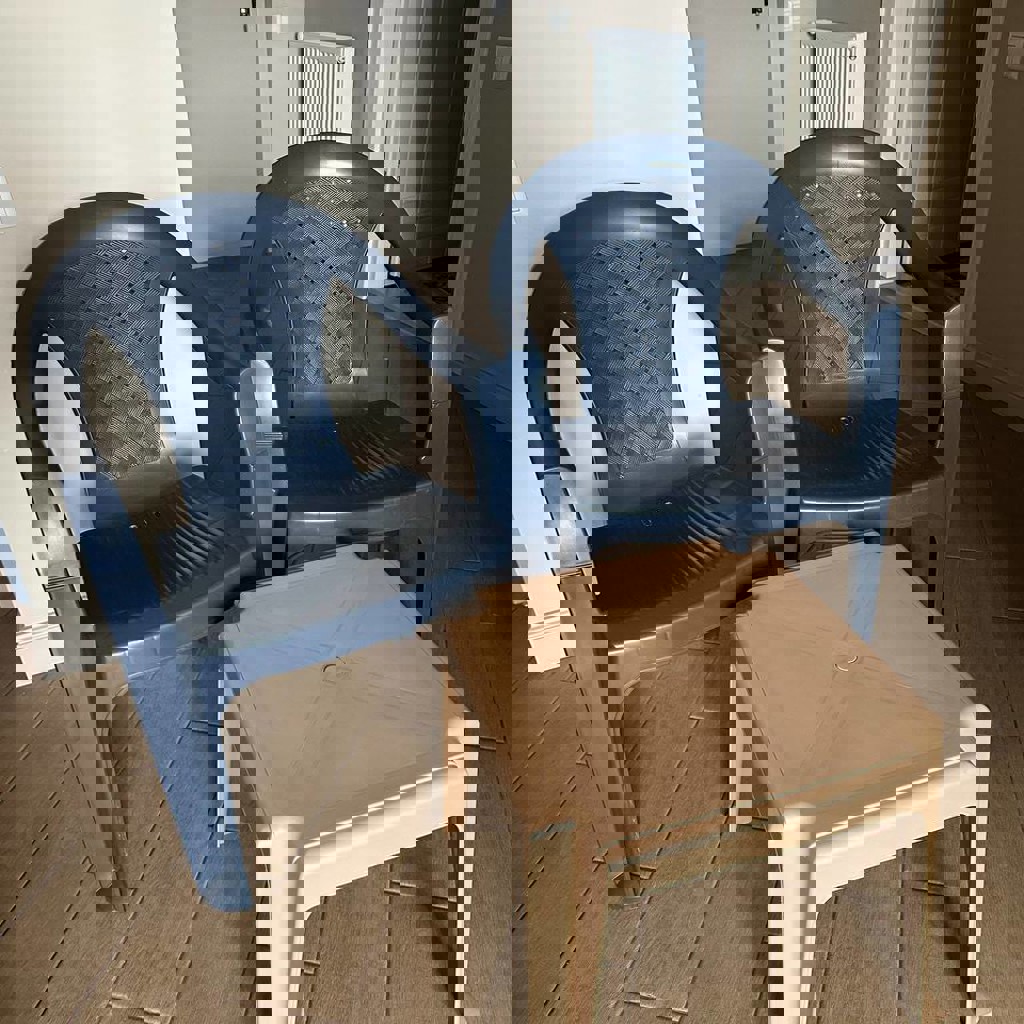 Кресло офисное (черное)