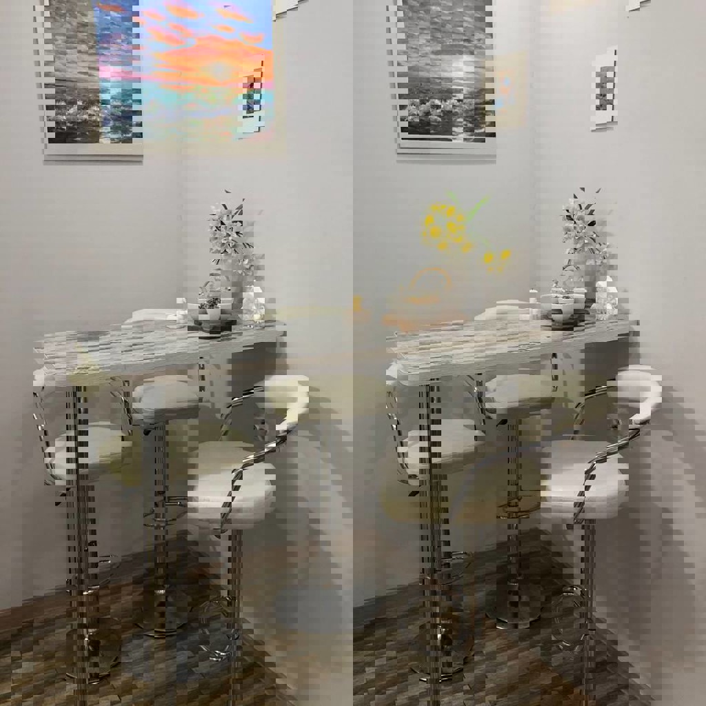 Комплект барной стойки и стульев