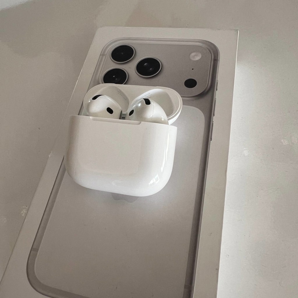 Наушники Air Pods 4