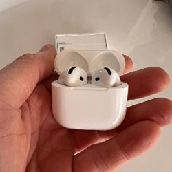 Наушники Air Pods 4 - фото 3
