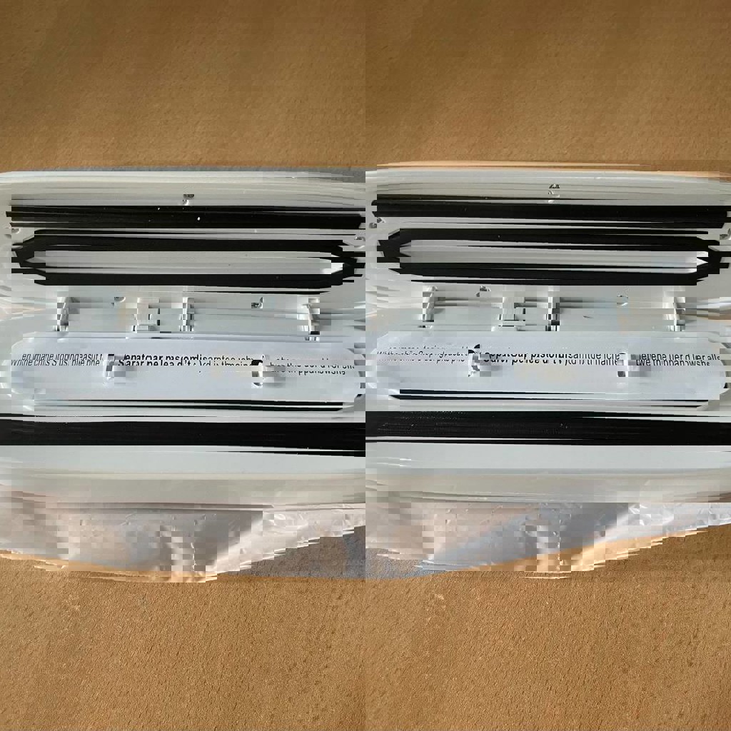 Бытовой кухонный вакууматор