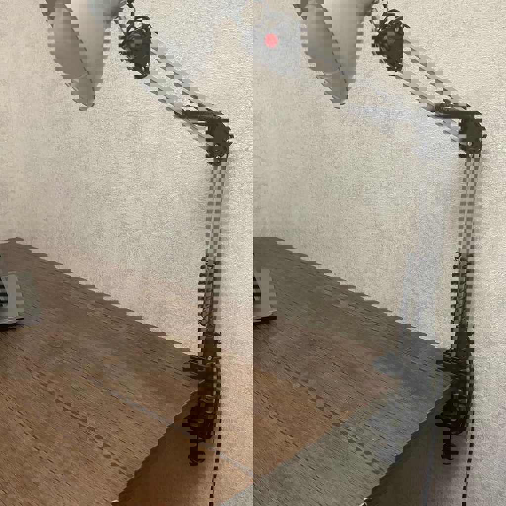 Настольная лампа типа Pixar