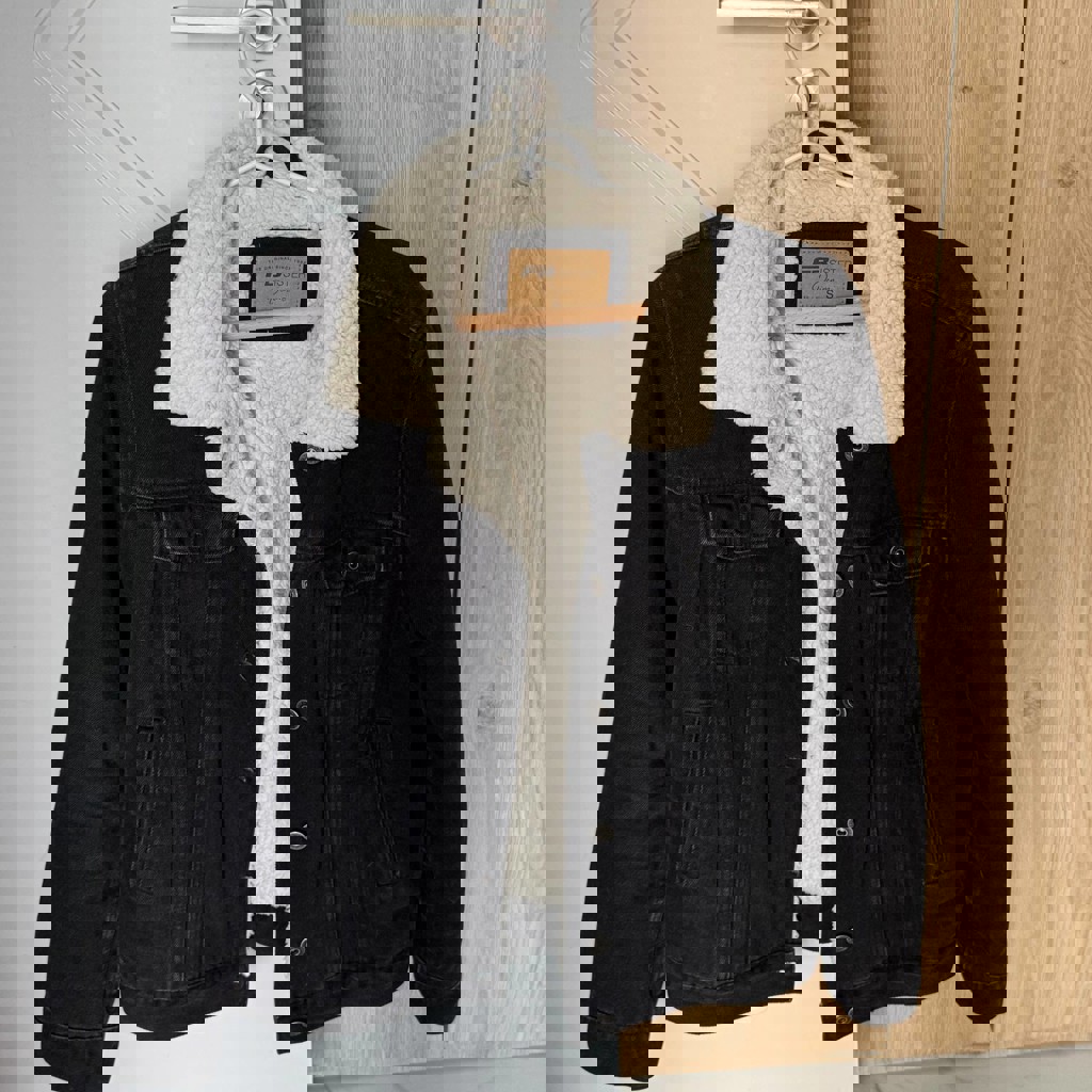 Куртка джинсовая женская