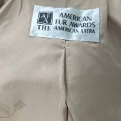 Шуба из стриженного меха бобрика - фото 8