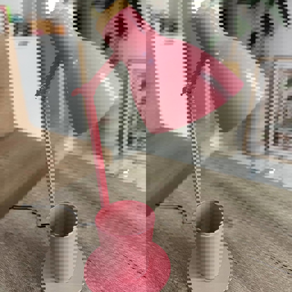 Настольная лампа