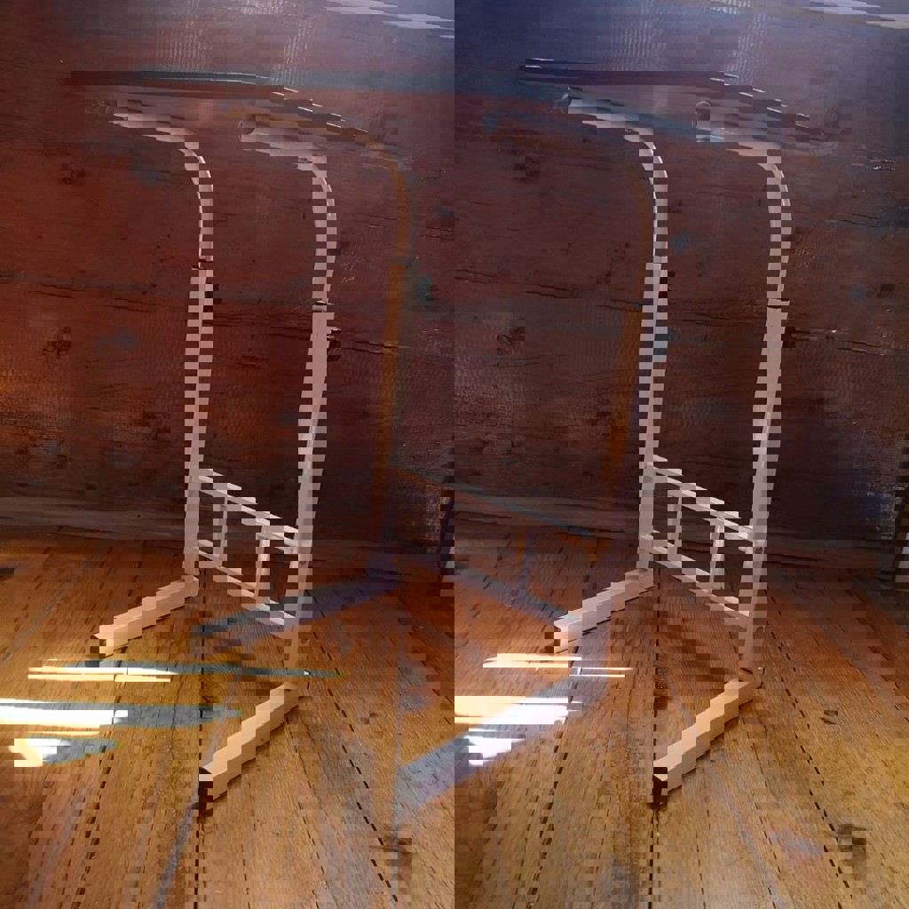 Столик для ноутбука раздвижной