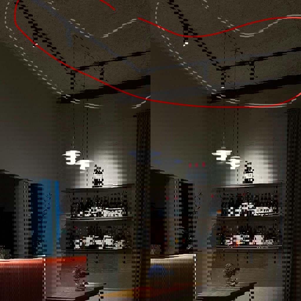 Точечное потолочное освещение