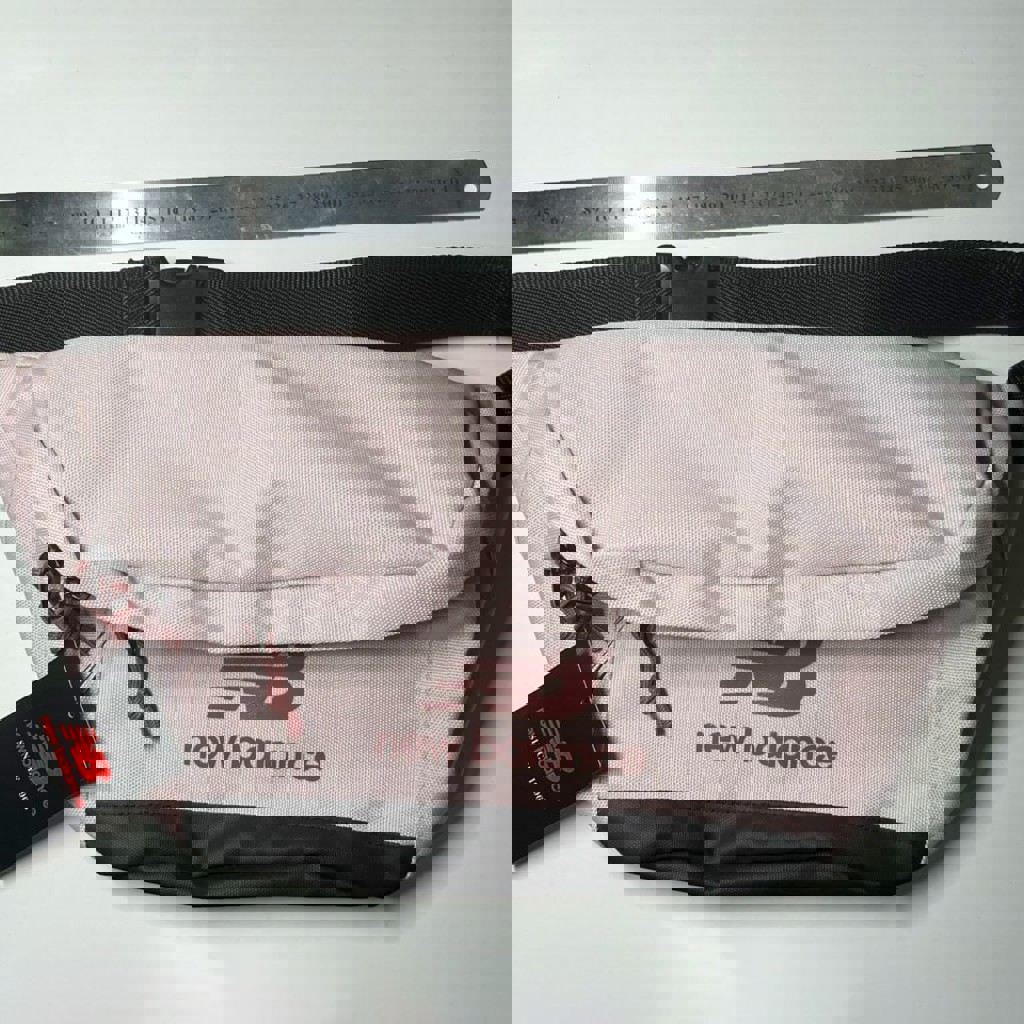 Сумка большая на пояс New Balance