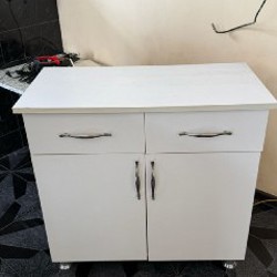 Кухня с газовой плитой и вытяжкой - фото 6