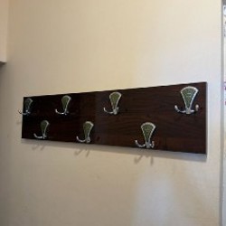 Кухня с газовой плитой и вытяжкой - фото 9