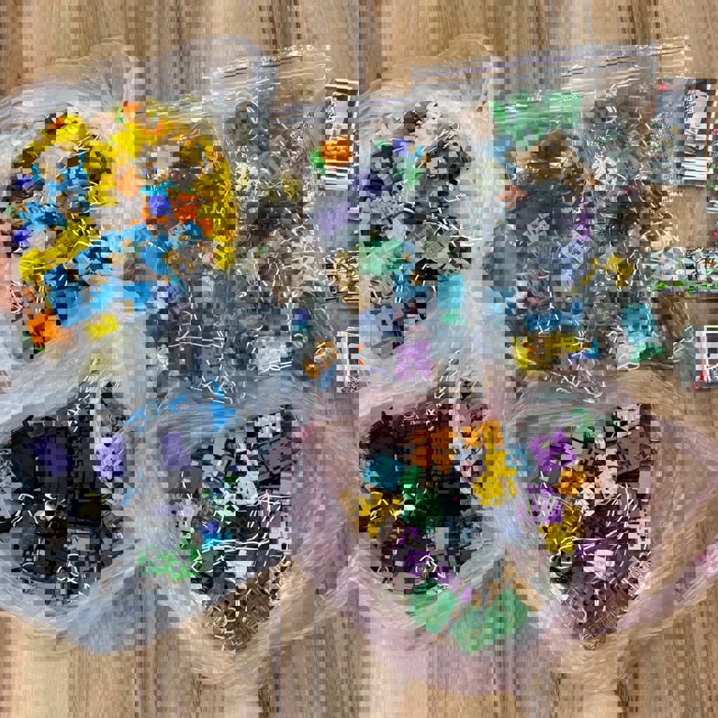 Фигурка Алекс