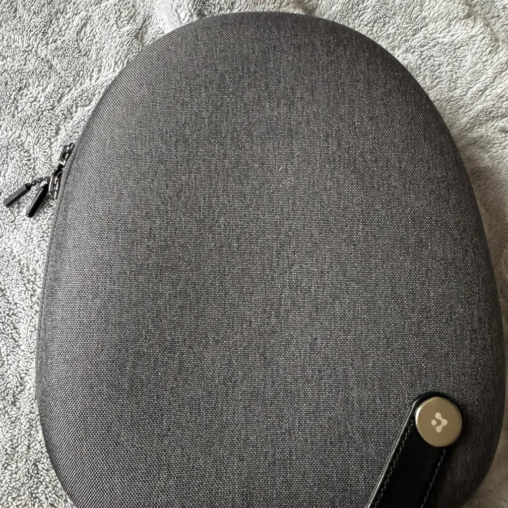 Чехол для AirPods Max