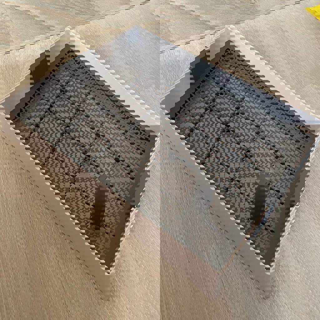 Лоток для собак и котов