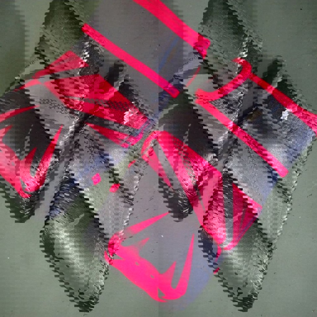 Перчатки для смешанных единоборств