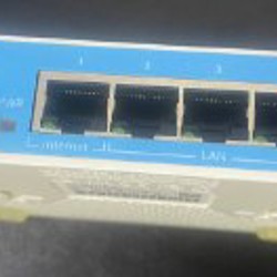 Роутер MikroTik hAP lite (rb941-2nd) - фото 3