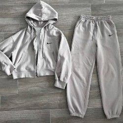 Женская одежда - фото 2