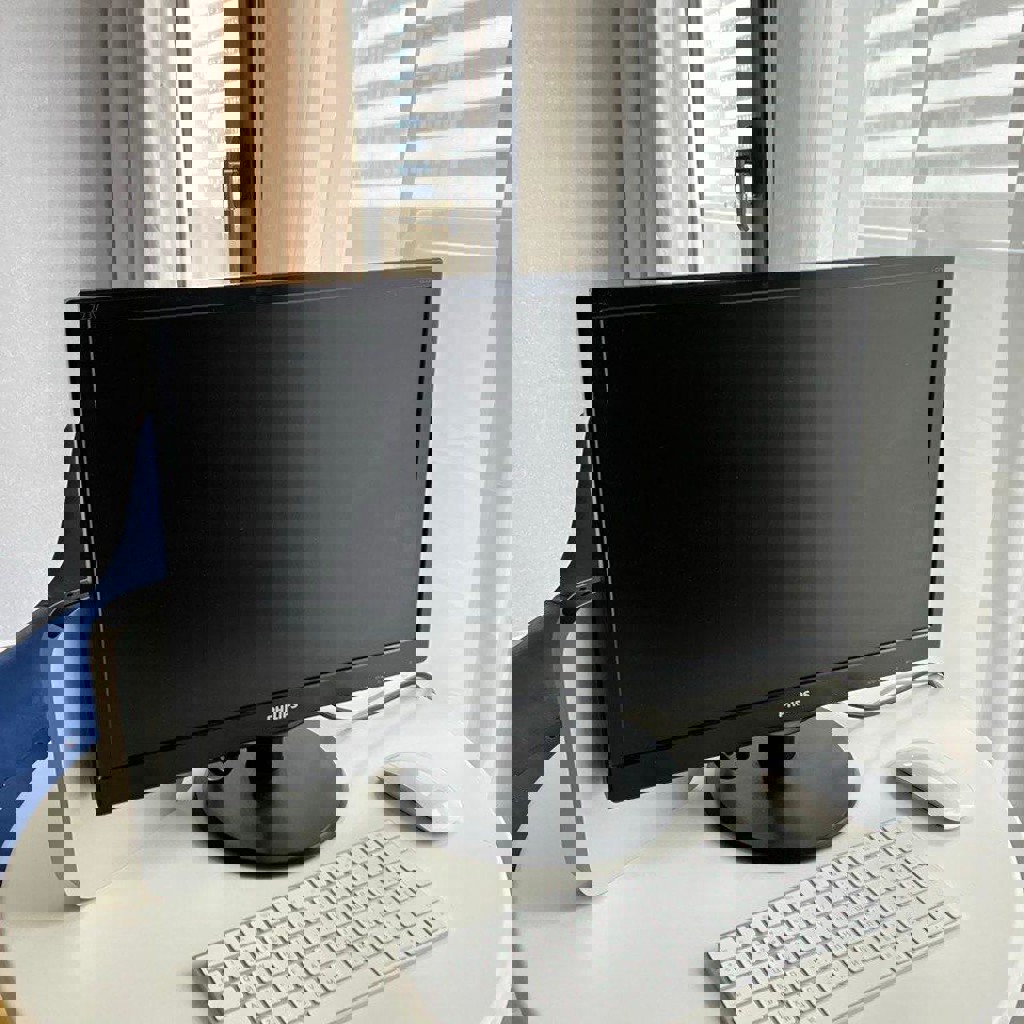 Монитор Philips