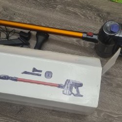 Аккумуляторный безпроводной пылесос Hyundai - фото 3