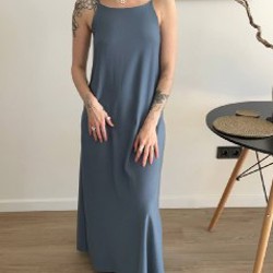 Коричневое платье с золотыми лепестками - фото 2