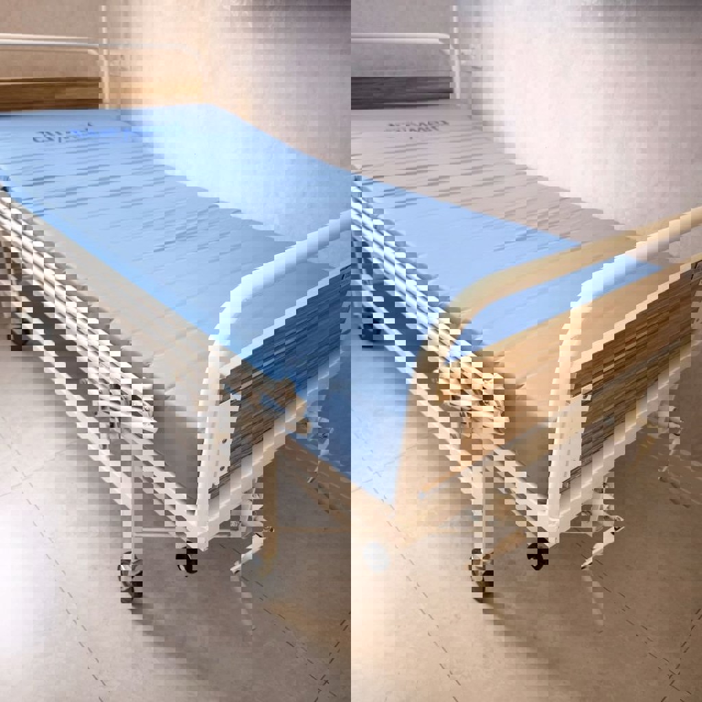 Больничная инвалидная кровать