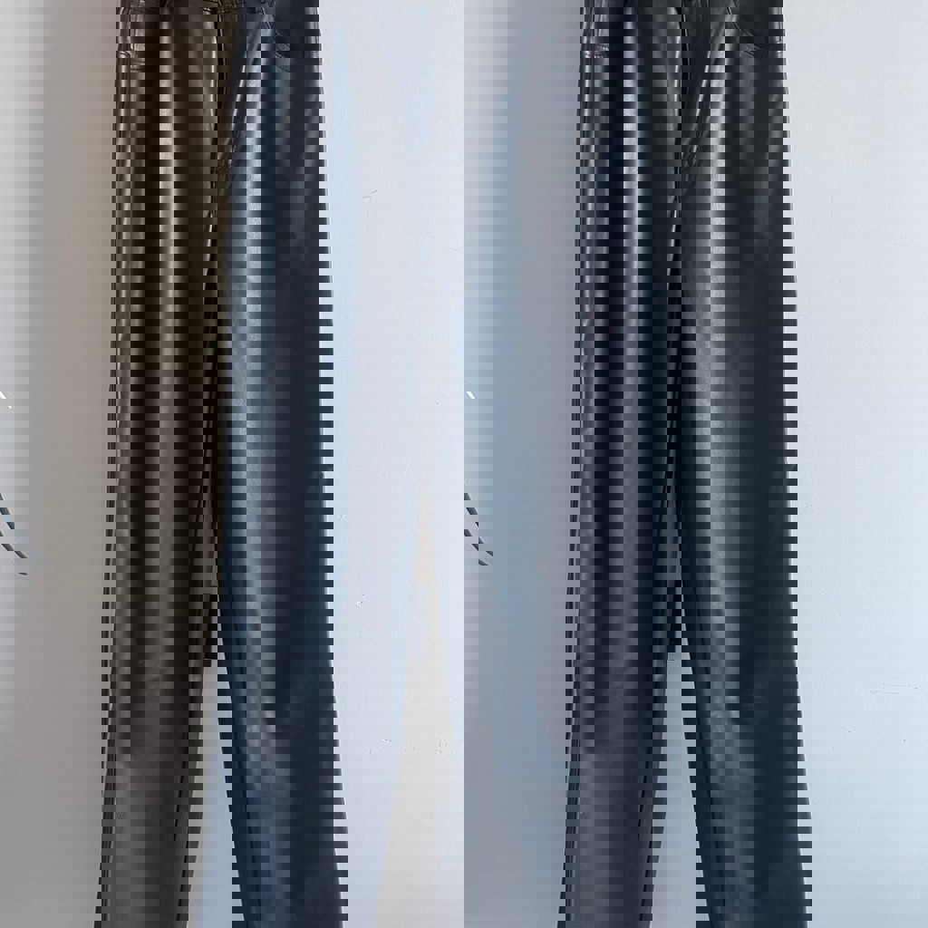 Брюки Stradivarius из экокожи