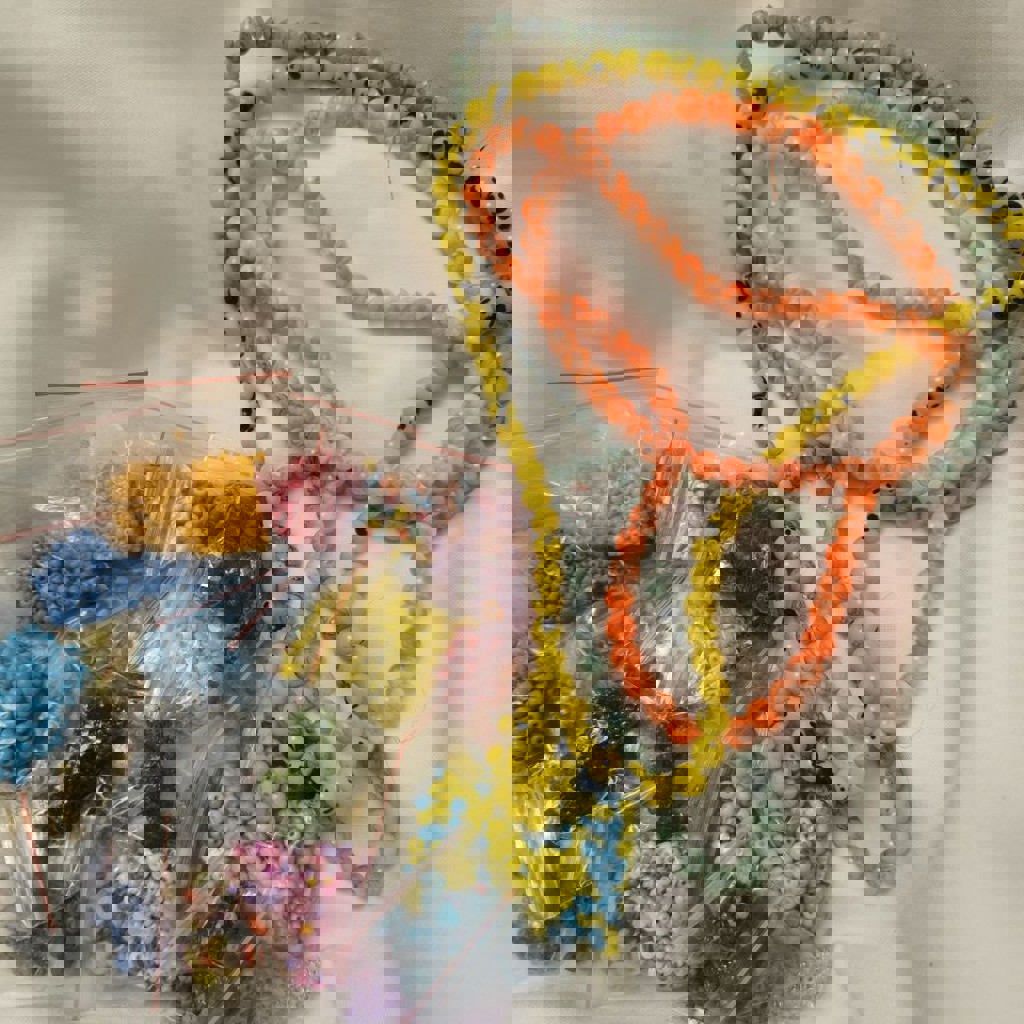 Набор бусин и бисера