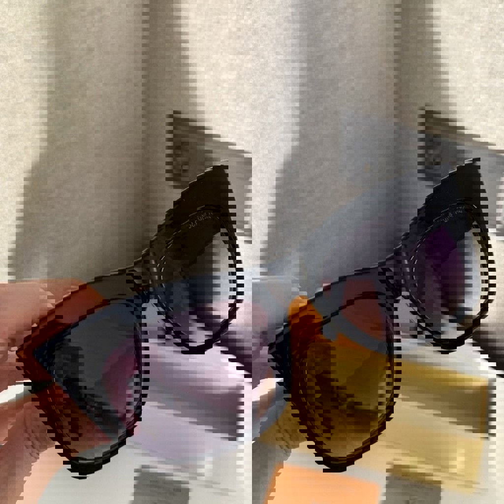 Солнцезащитные очки Louis Vuitton