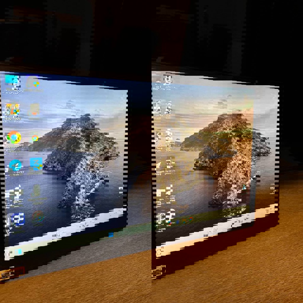 Портативный монитор 15.6” Full HD