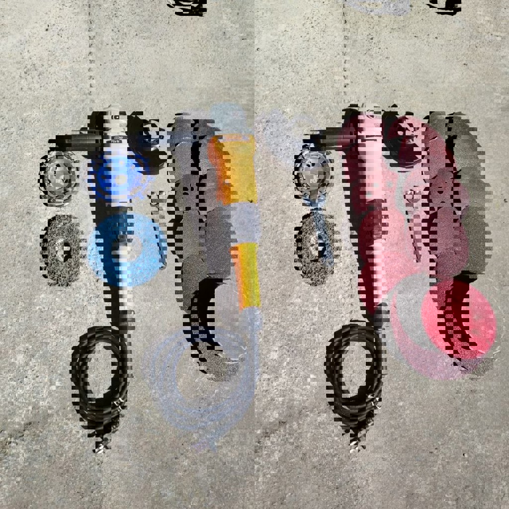 Штатив/tripod Bosh BT 150