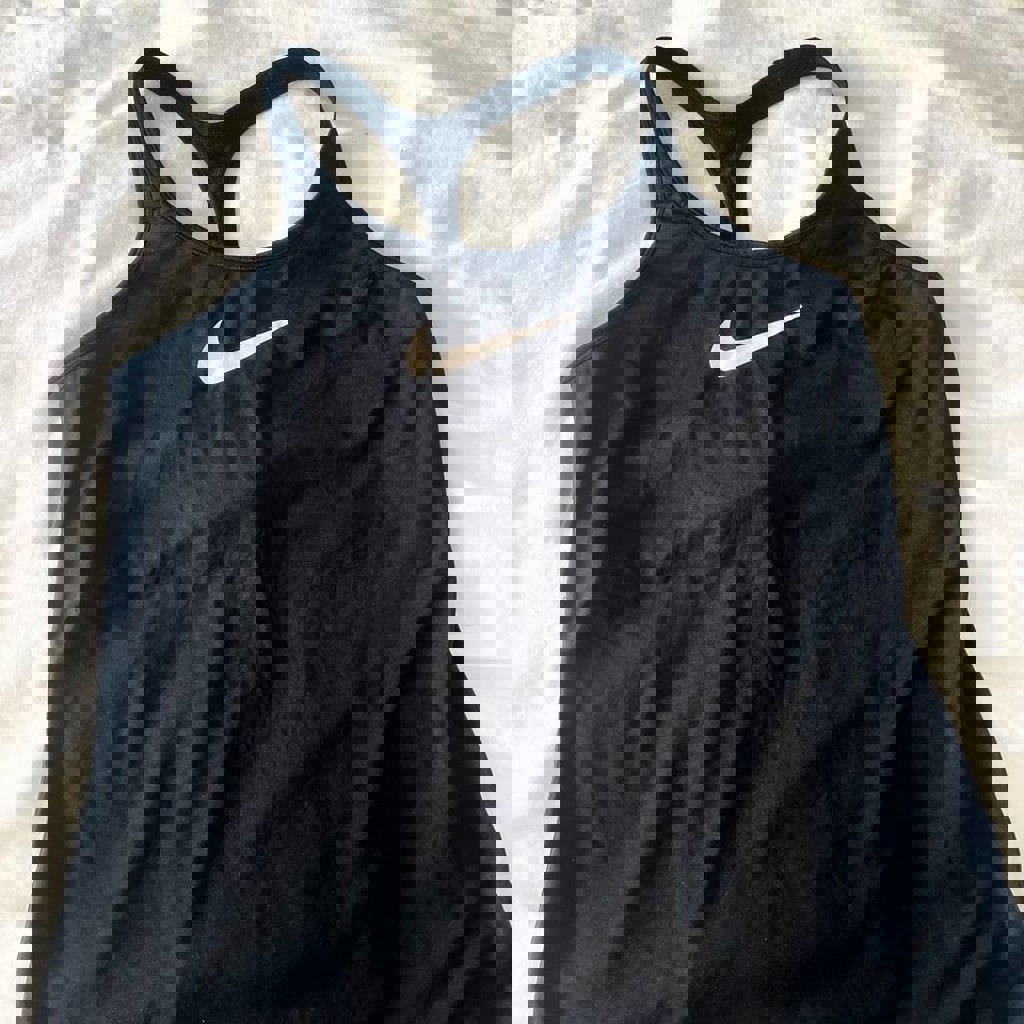 Майка с поддерживающим топом