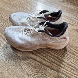 Кроссовки беговые Anta C202 женские - фото 4