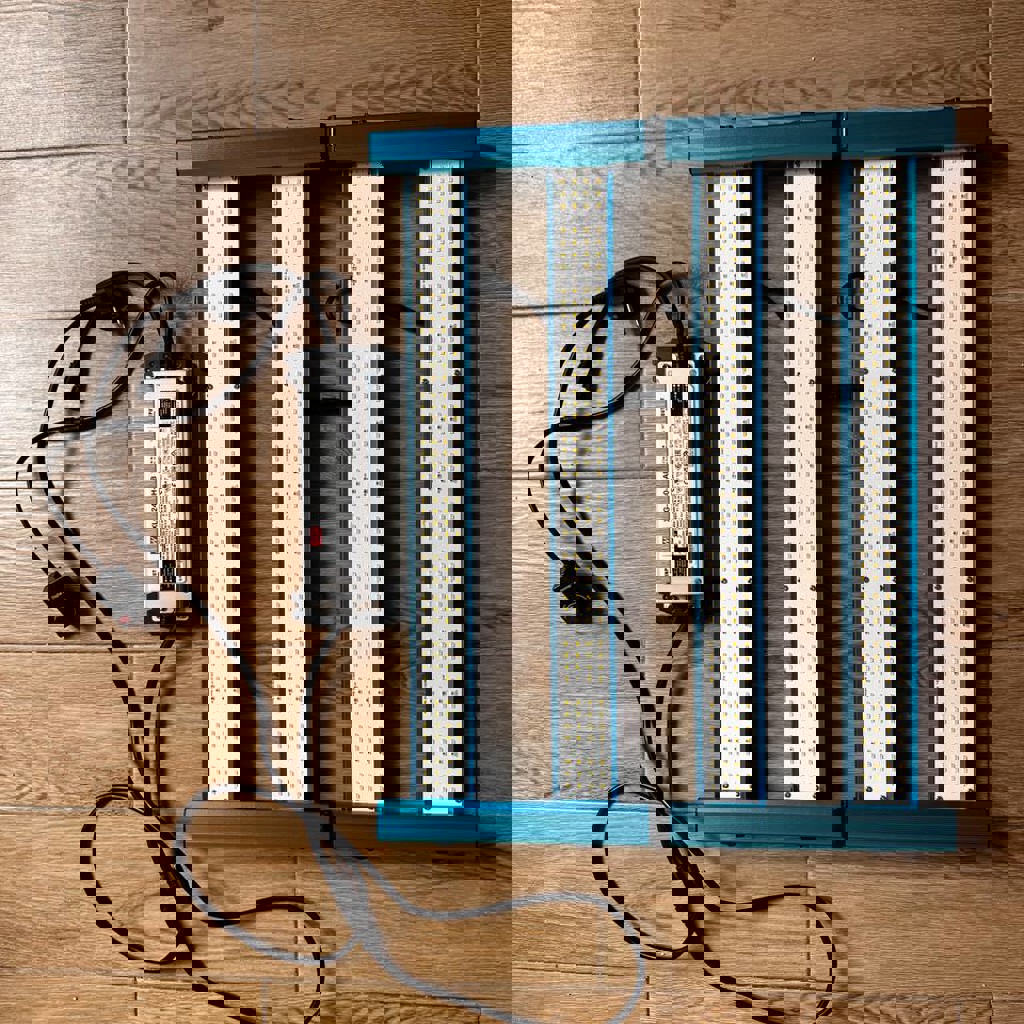 Маленькая лампа для выращивания