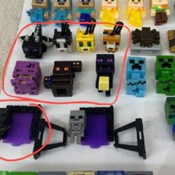 Игрушки Майнкрафт из Киндер Джой - фото 1