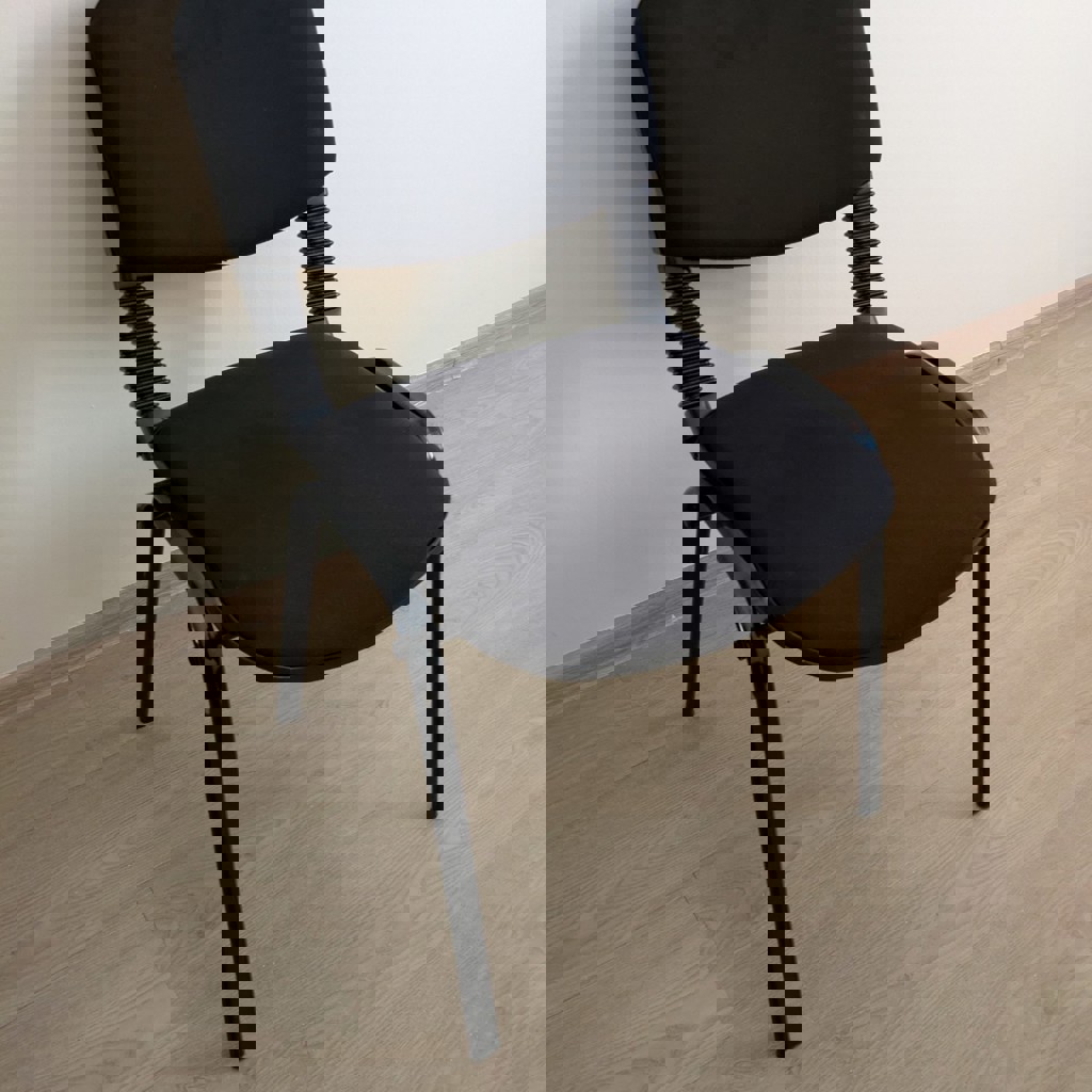 Офисное кресло