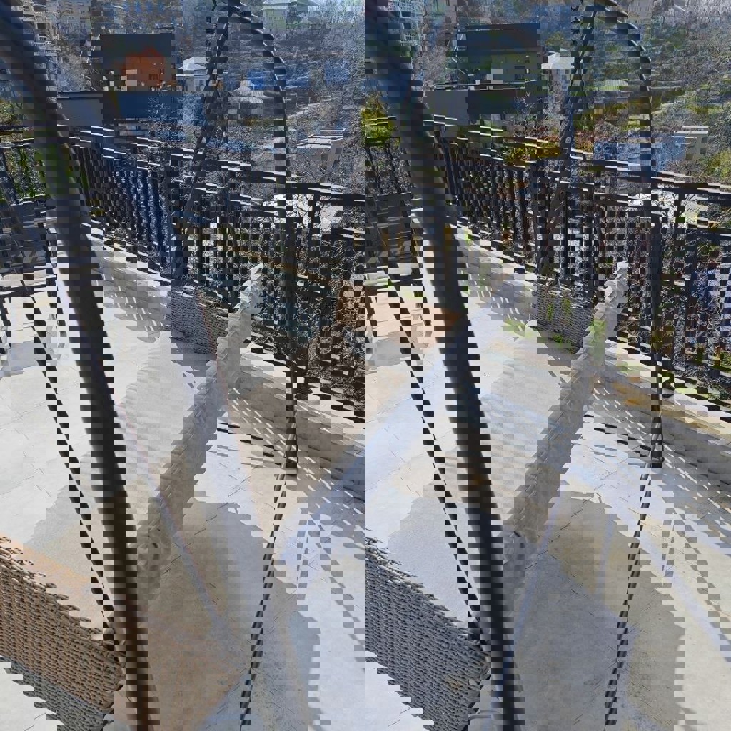 Уличные качели