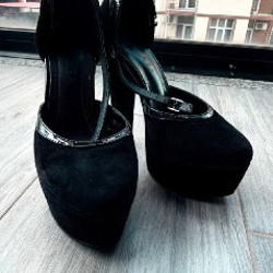Туфли на высоком каблуке - фото 2