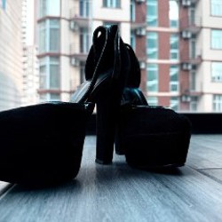 Туфли на высоком каблуке - фото 3