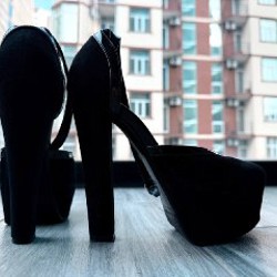 Туфли на высоком каблуке - фото 4