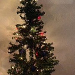 Елка с гирляндой - фото 2