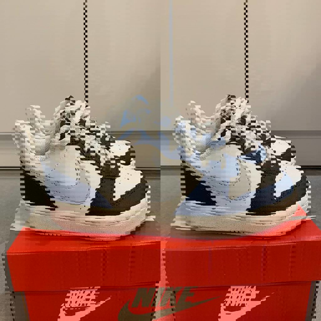 Кроссовки Nike детские