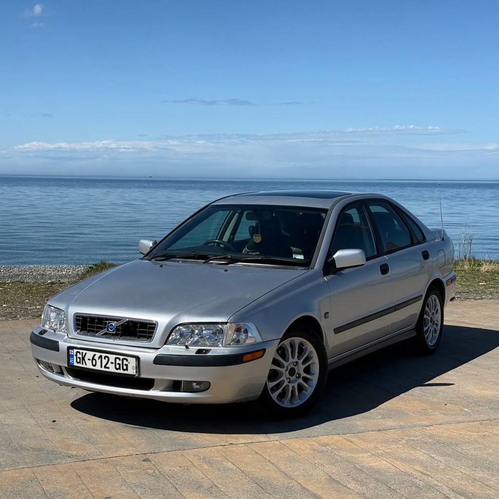 Volvo S40
