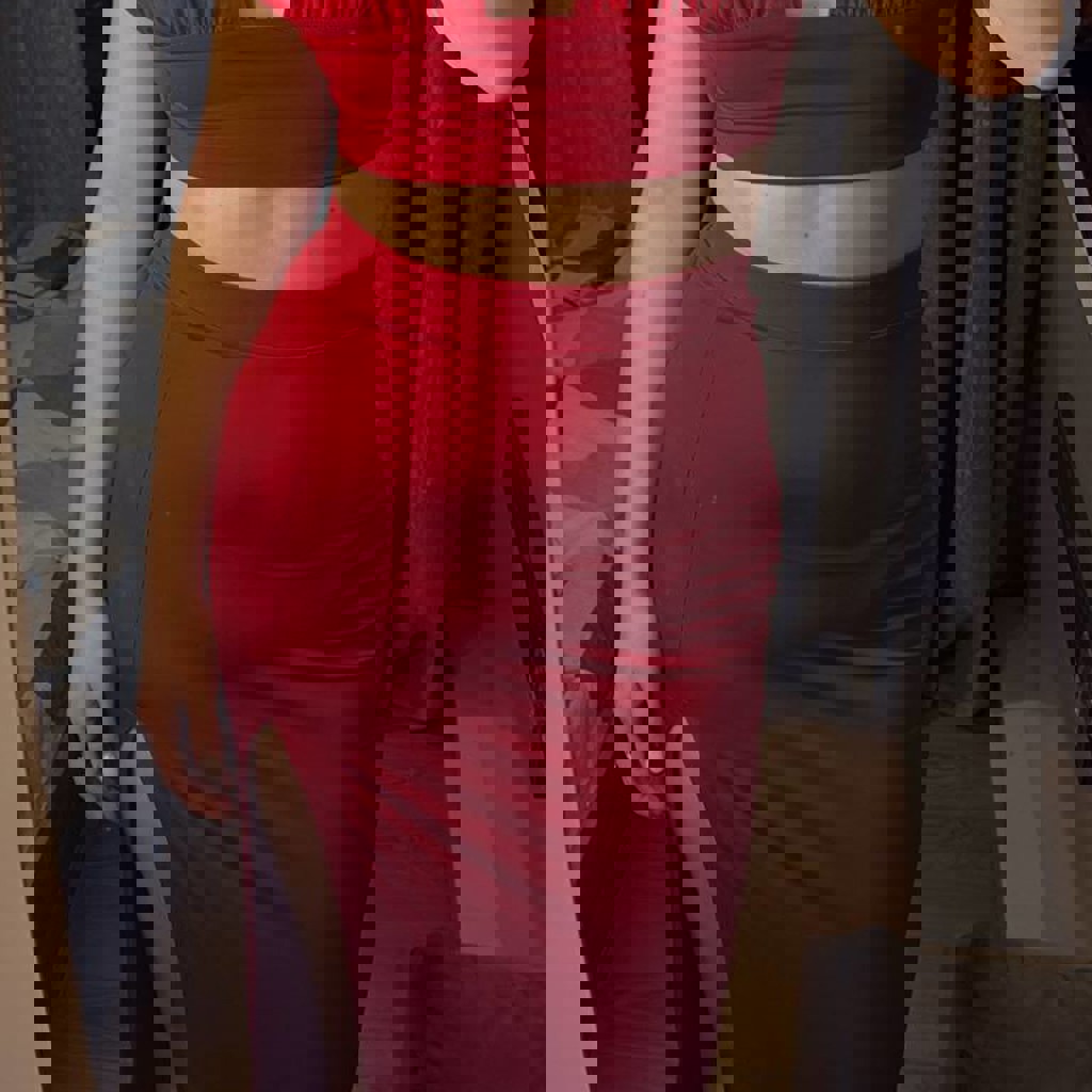 Красный костюм