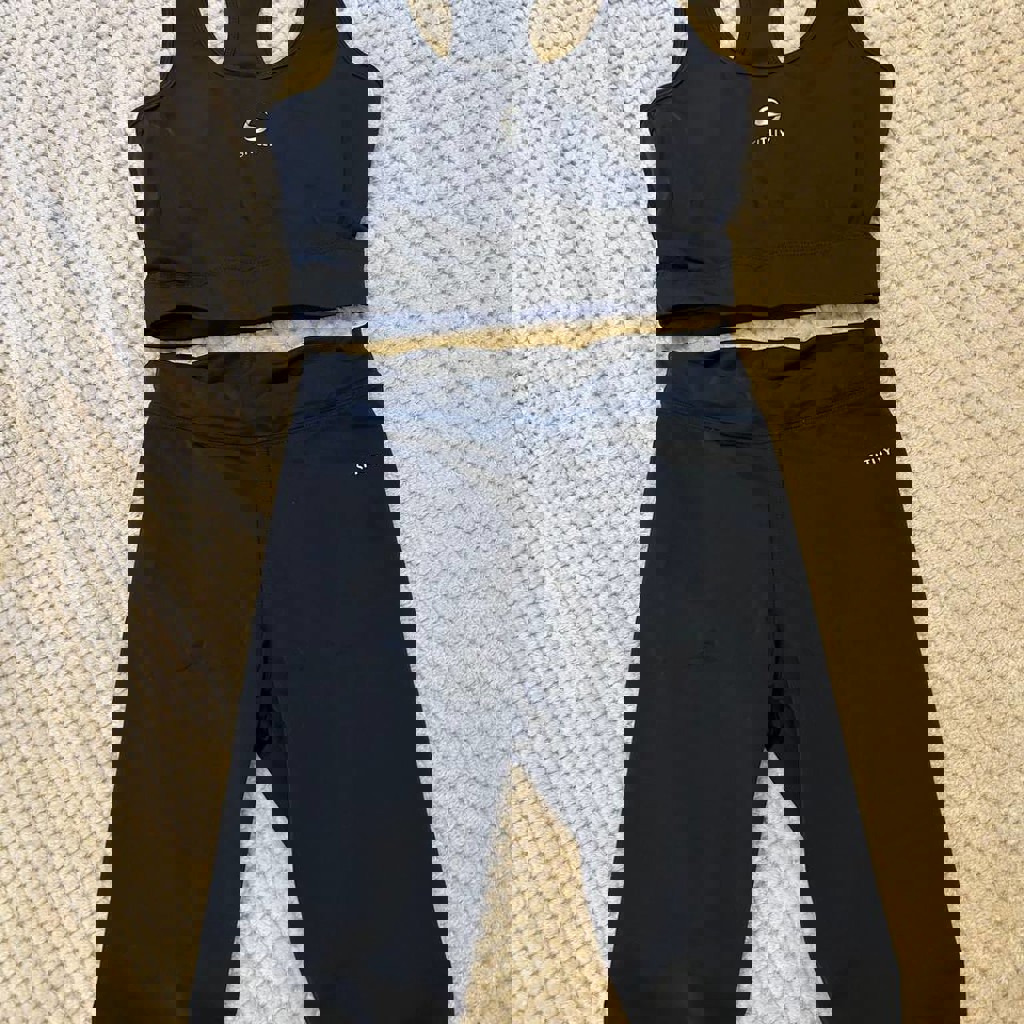 Комплект спортивный топ + шорты