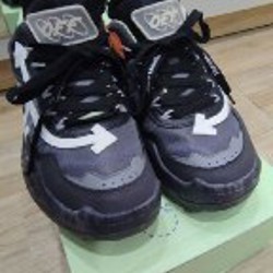 Кроссовки - фото 2