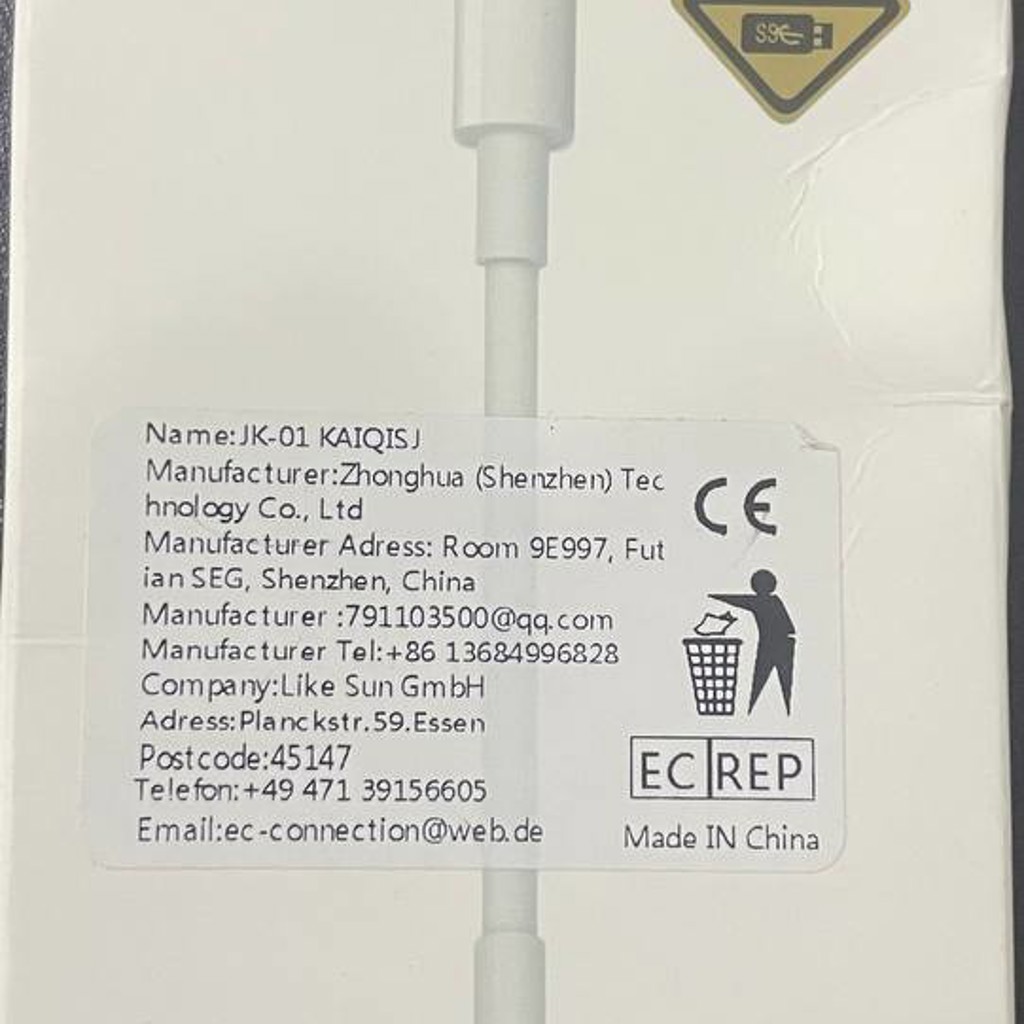 Адаптер Lightning to audio + USB 3 + lightning power