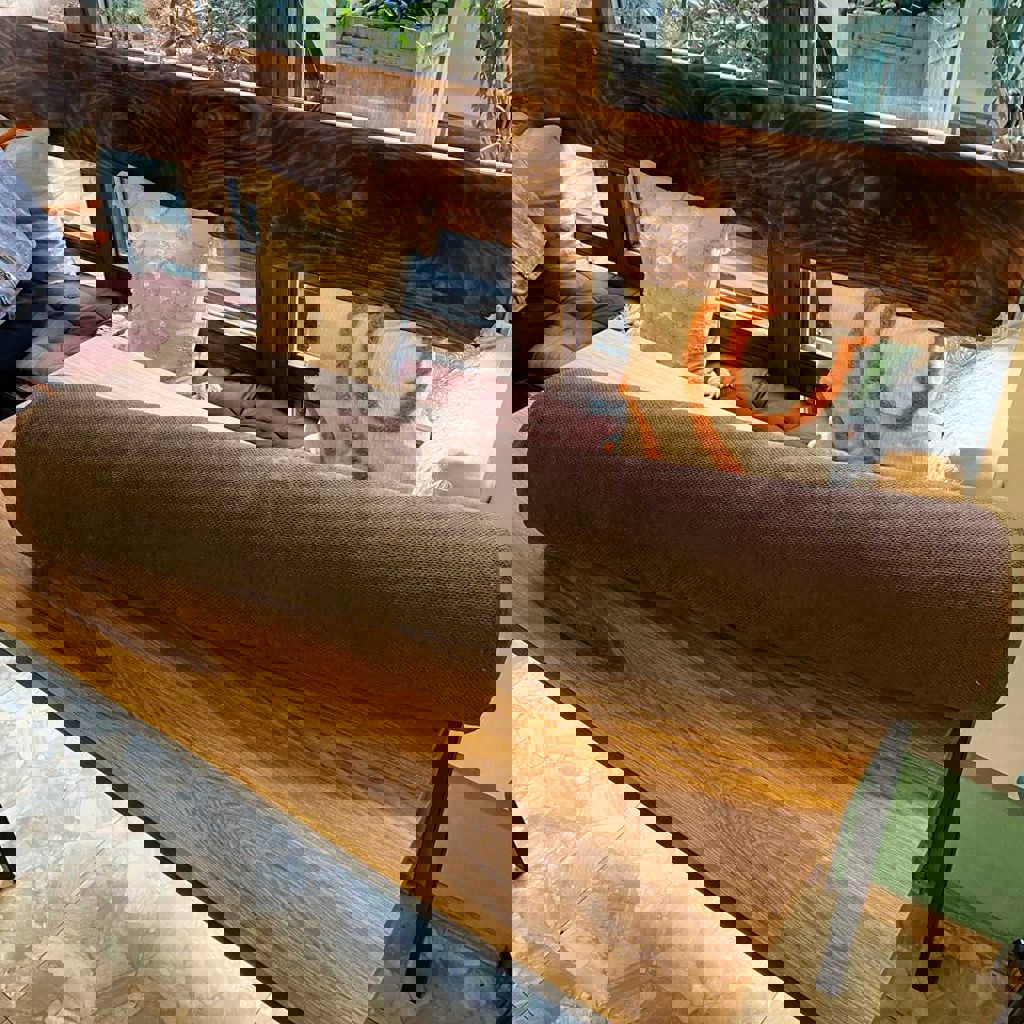 Подушка коричневая длинная