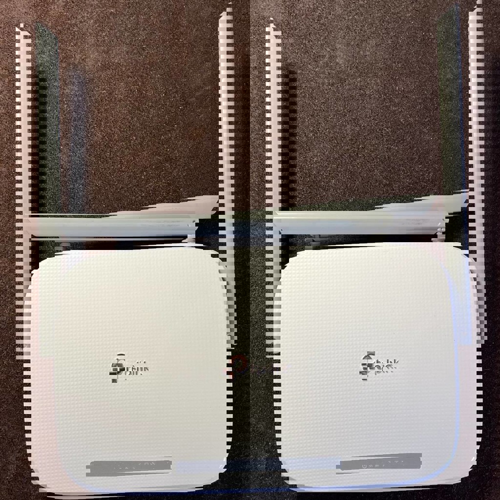 Гигабитный роутер TP-Link EC220-G5