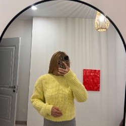 Жёлтый свитер - фото 1