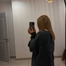 Жёлтый свитер - фото 6