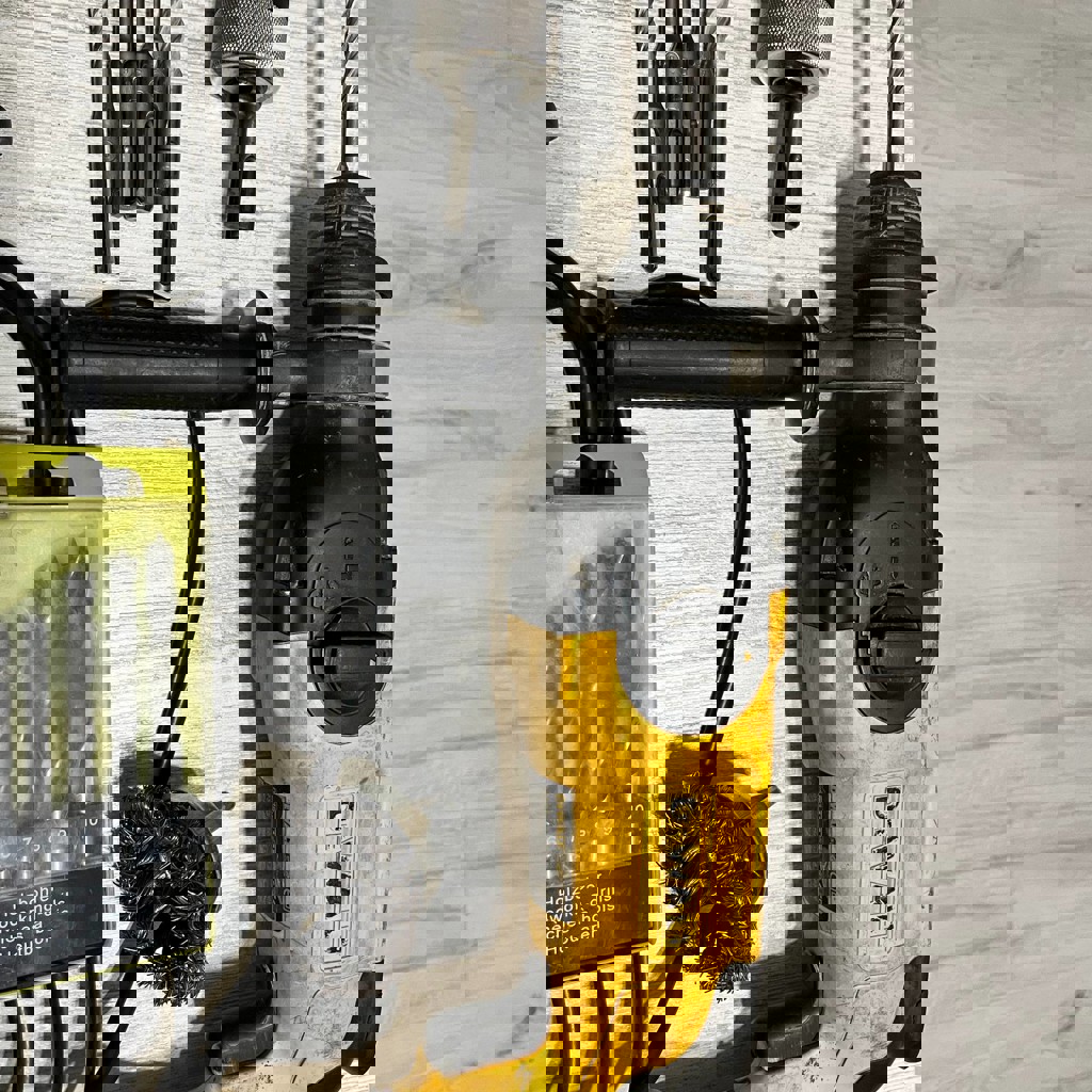 Чемодан с инструментами